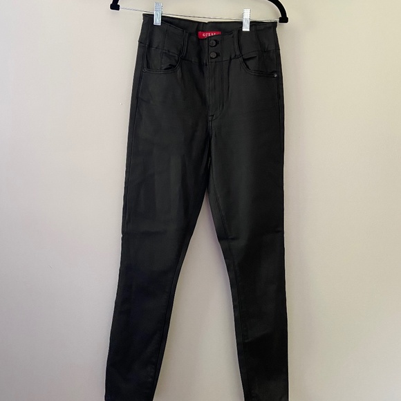 Women's Guess Los Angeles Skinny Jean Coated, Black Colour, Size 27 (Small) - Picture 1 of 5